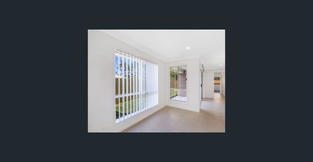 3 BEDROOM DUPLEX IN NEW ESTATE WITH OPEN PLAN KITCHEN LIVING DINING AREA AND GOOD SIZE BEDROOMS. FULLY FENCED YARD THAT EASILY FITS A TRAMPOLINE. - Photo 4