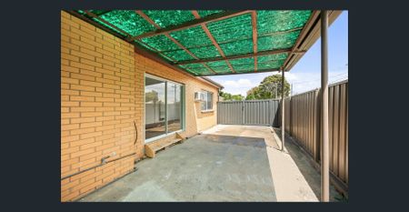 Quiet & Convenient three Bedroom Home! - Photo 4