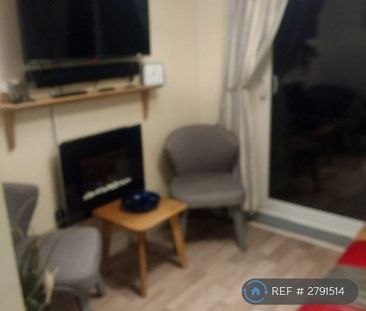 1 bedroom in a house share to rent - Photo 6