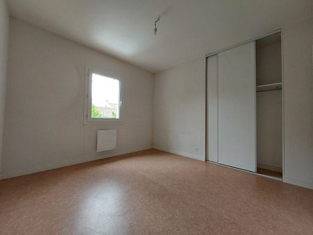 LOCATION APPARTEMENT T4, NOUAILLE MAUPERTUIS - Photo 5