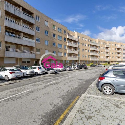 Apartamento T1+1 em condomínio fechado - Photo 1