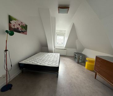 Location Appartement 1 pièce 11m² - Photo 2