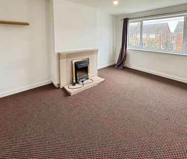 Tudor Road, Nuneaton - Photo 1