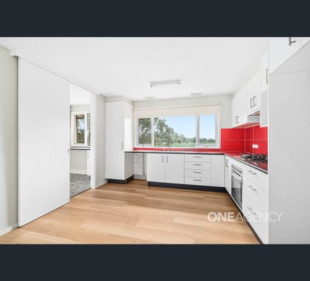 52 Wondalga Crescent, Nowra, NSW 2541 - Photo 2