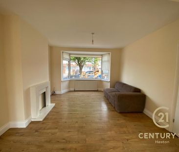 3 bedroom end of terrace house to rent - Photo 5