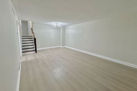 For Lease - 645 Chiddington Avenue, London South, Ontario - Photo 4