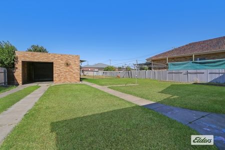 1032 Mate Street - Photo 2