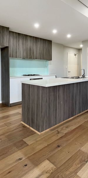 Modern two bedroom unit - 20% below market rent - Photo 1