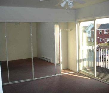 Très grand appartement, près des Promenades - Photo 1