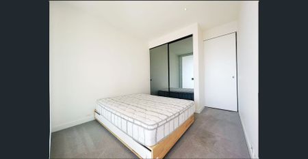 Stunning Inner-City Living-Fulton Lane (with parking and white goods) - Photo 2