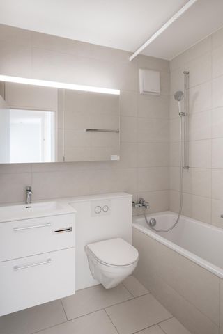Schöne 4.5 Zimmerwohnung mit fantastischer Aussicht! - Foto 4