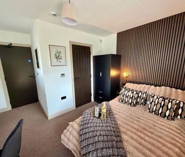 1 bedroom in a house share to rent - Photo 5