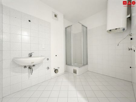 Renovierte, barierrefreie 3-Zimmerwohnung mit Terrasse und Parkplatz ab 01.12.2026 - Photo 4
