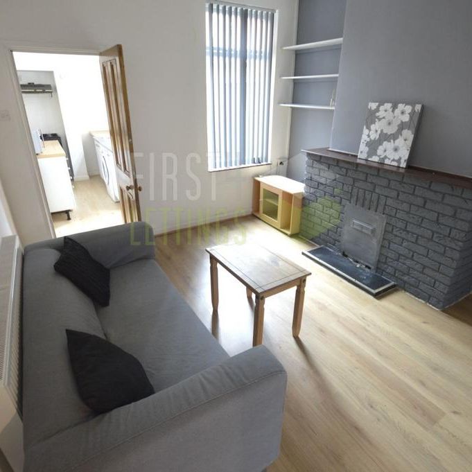 2 bedroom terraced house to rent - Photo 1