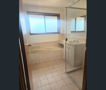 IMMACULATE 2BR HOMETTE WITH LOCK UP GARAGE UNDER MAIN ROOF - Photo 6