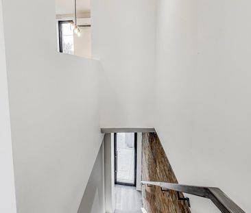 For Lease - 2551 Yonge Street Unit# Upper, Toronto, Ontario - Photo 1