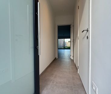Knusse nieuwbouwwoning te huur in Sijsele - Photo 4