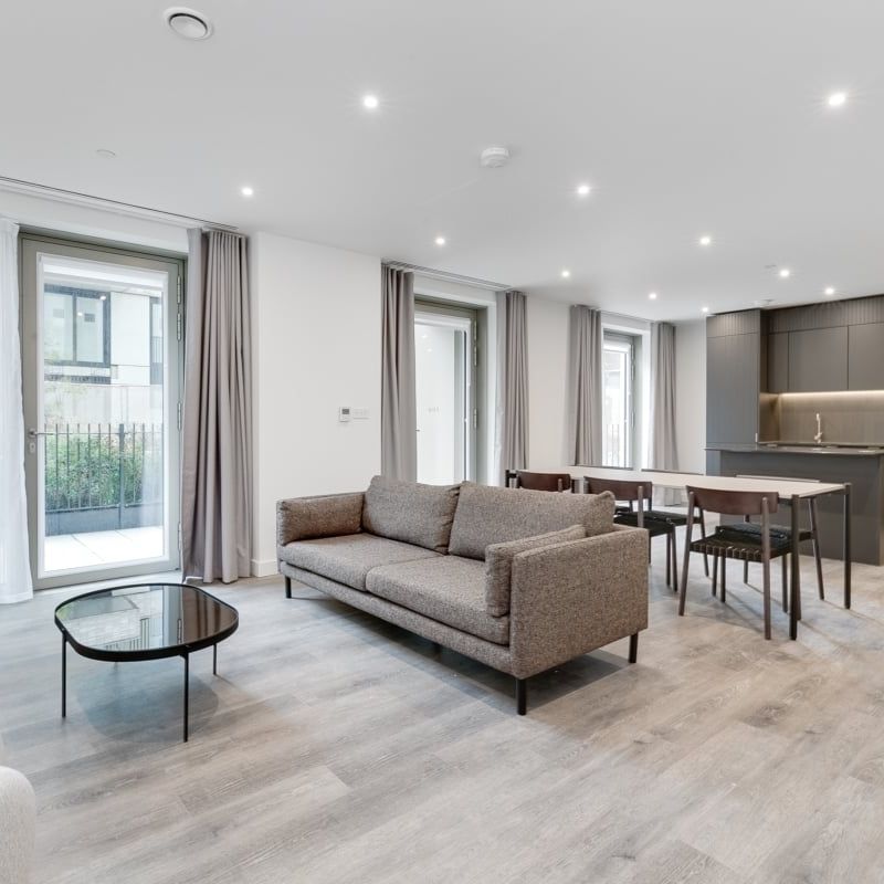 3 bedroom apartment to rent - Photo 1