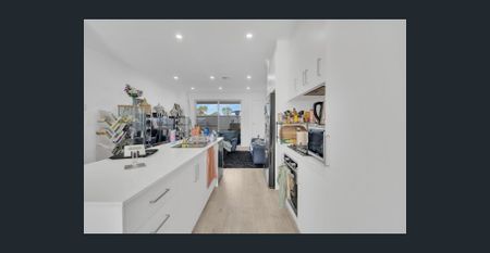 Hi, I’m Your Easy, Modern Living in a Great Spot - Photo 3