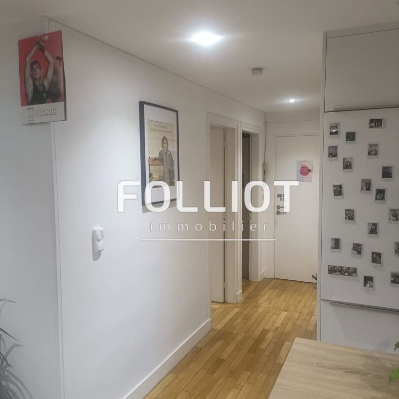 A LOUER - VIRE NORMANDIE - QUARTIER ST ANNE - TRÈS BEAU T3 LUMINEUX - Photo 1