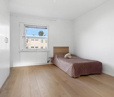 Björnbärsstigen, Kungsängen - Photo 2