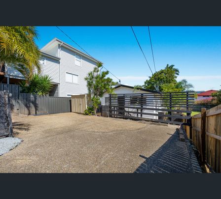 20 Bede Street, Balmoral, Qld 4171 - Photo 1