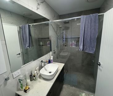 2 BEDROOM TOWNHOUSE! - Photo 5