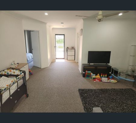 Unit 16/20 Brown Street, Labrador, Qld 4215 - Photo 5