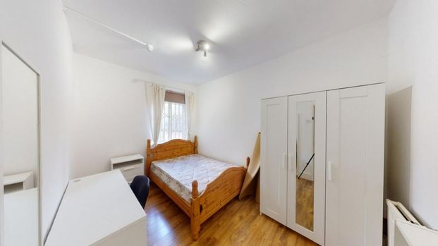 5 bedroom house to rent - Photo 1