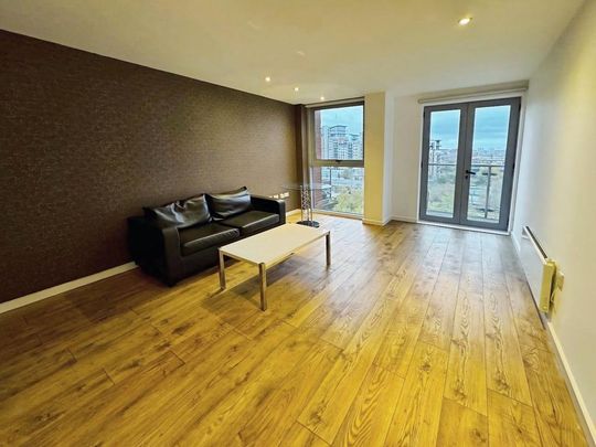 2 bedroom flat to rent - Photo 1