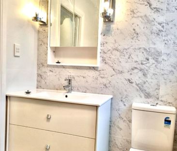 Stylish Contemporary Two-Bedroom Semi in Prime Location - Photo 6