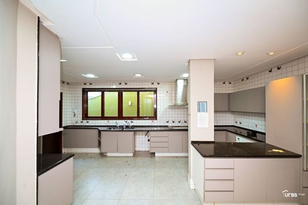 Sobrado Comercial, 576 m², Setor Bueno - Photo 1