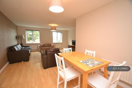 6 bedroom terraced house to rent - Photo 3