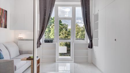 Kawalerka z widokiem na Park Łazienkowski - Zdjęcie 4