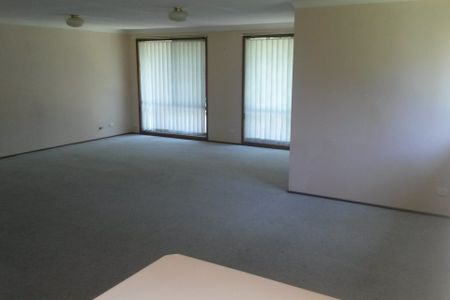 Charming 2-Bedroom Brick Home - Photo 2