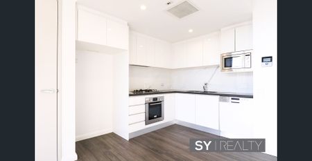 North facing one bedroom apartment on quiet street - Photo 3