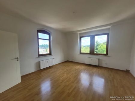 Singlewohnung im Dachgeschoss mit modernen Bad zu vermieten! - Foto 2