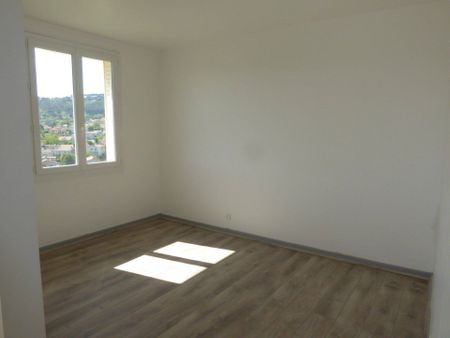 Location appartement 4 pièces 73 m² à Aubenas (07200) - Photo 5