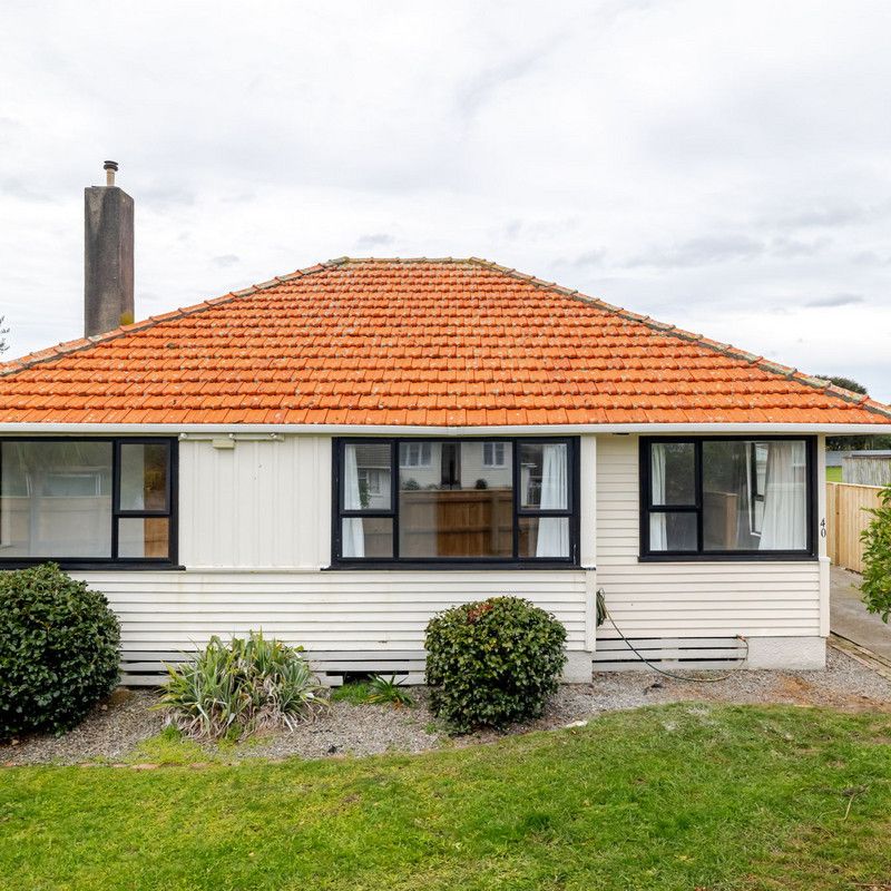 Appealing Home on Andrew !! - Photo 1