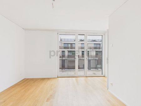 Modern 3.5-room apartment with balcony, Basel - Photo 4