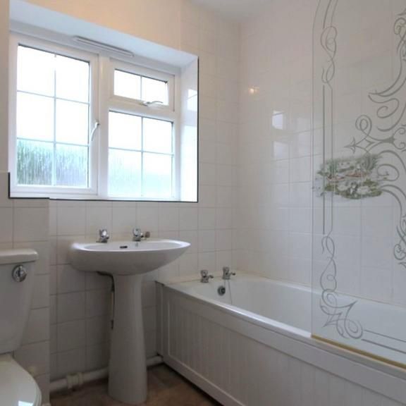 2 bedroom semi-detached house to rent - Photo 1