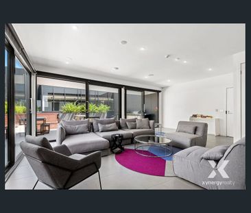 Live the Sandringham Lifestyle in This Modern One-Bedroom - Photo 1