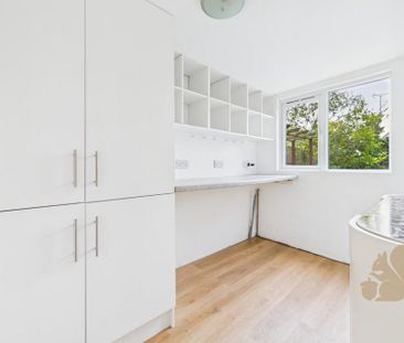 3 bedroom detached house to rent - Photo 4