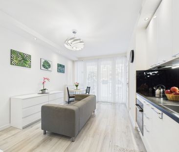 2 pokoje, balkon i garaż – komfort i styl w jednym - Фото 4