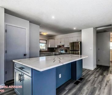 UPPER 9432 150 Avenue Northwest - Photo 6