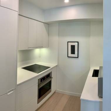 Fully furnished modern condo - Photo 1