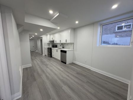 For Lease - 5517 Meadowcrest Avenue Unit# Basement, Mississauga, Ontario - Photo 5