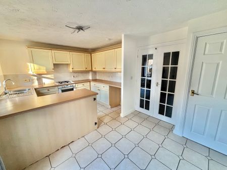 Upton Drive, Nuneaton, CV11 - Photo 5