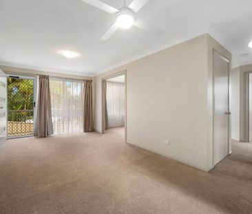Beachside Apartment - Walk to Flynns Beach! - Photo 2