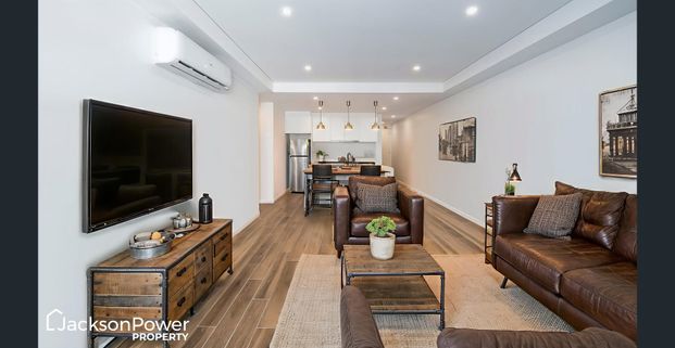 Stunning Apartment | Sought-after Locale! - Photo 1